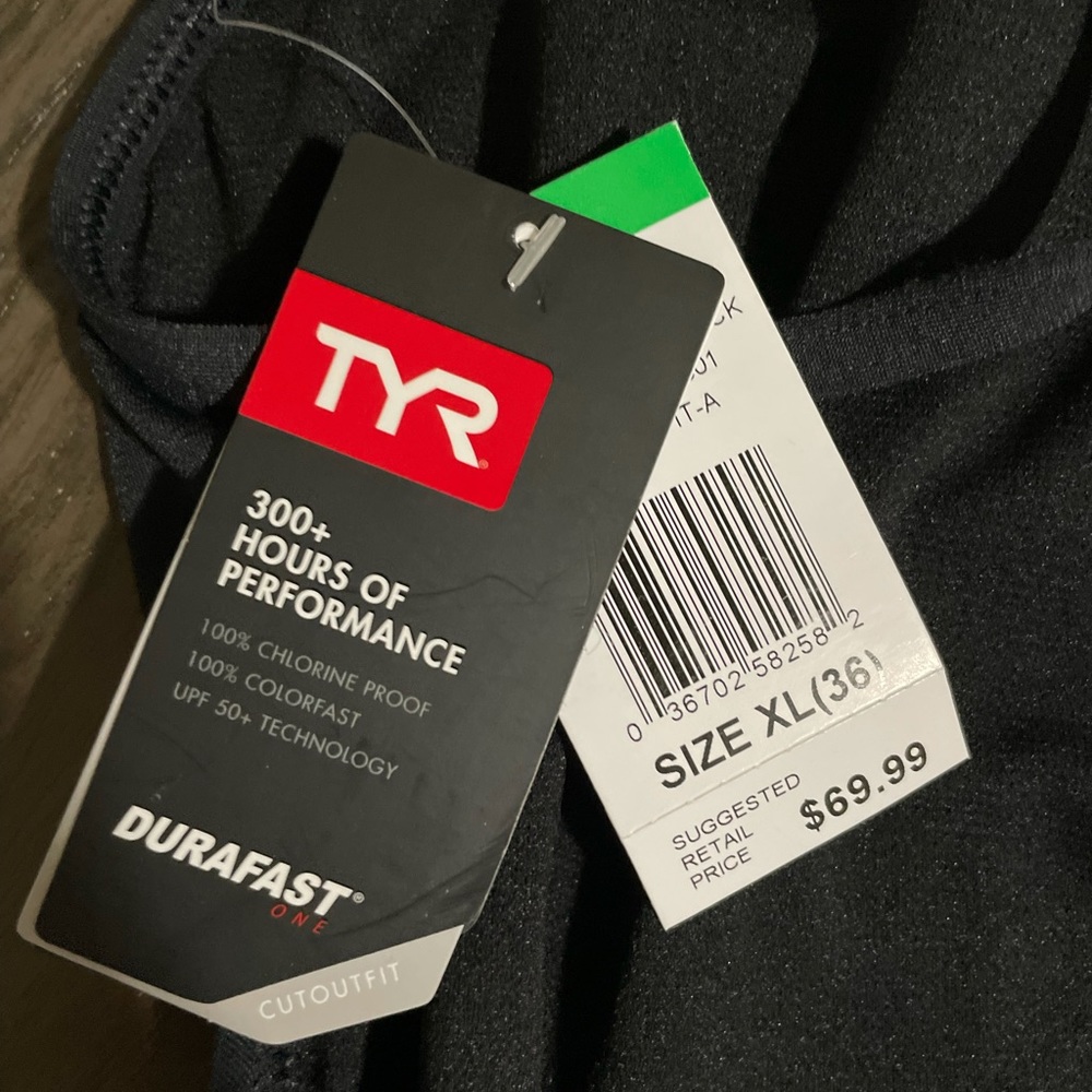 Tyr Solid Black Performance Women's One-Piece Swi… - image 7